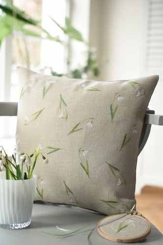 cushion cover -snowdrops-