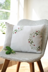 cushion cover -strawberry circle-